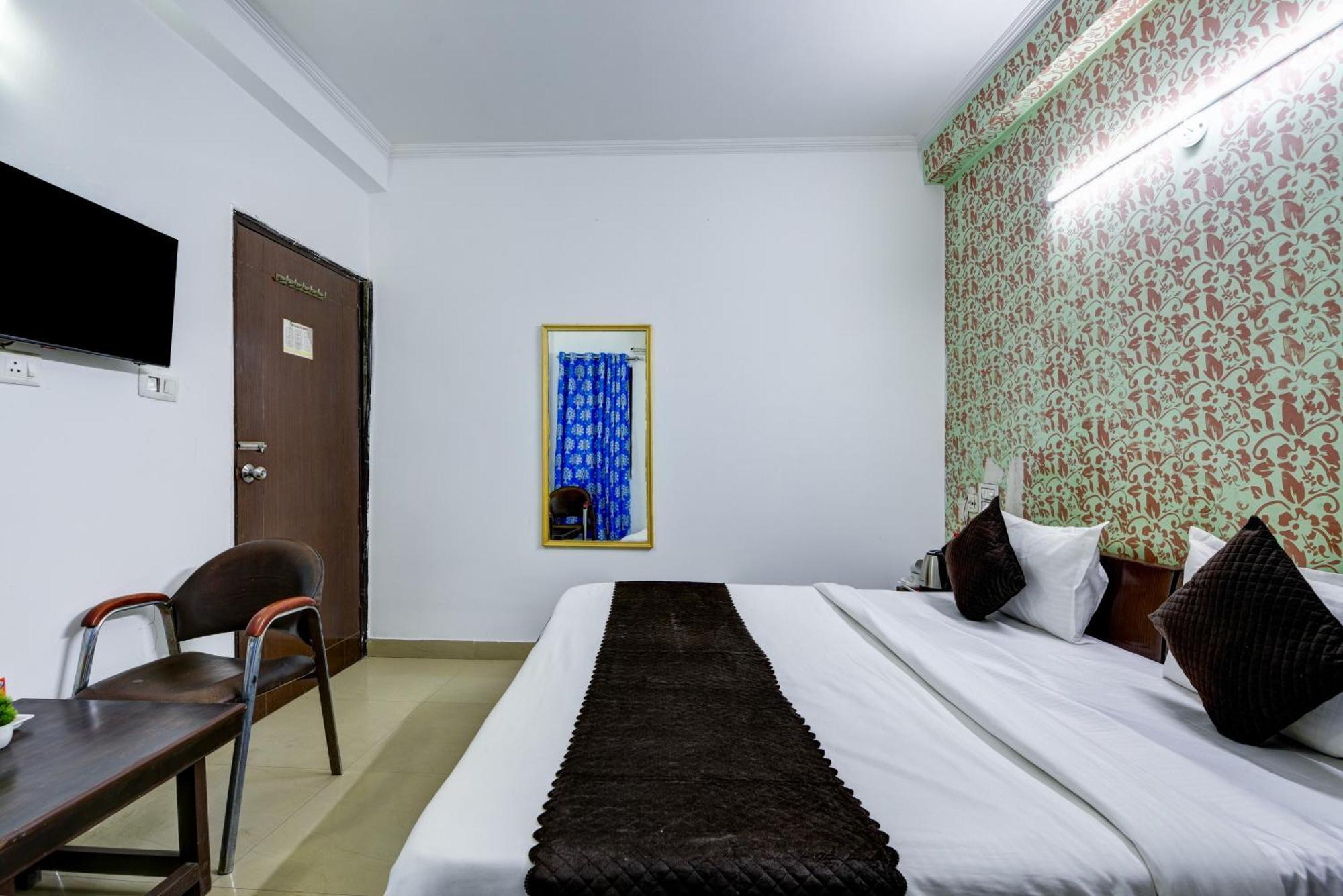 Hotel Aerolook Near Delhi Airport